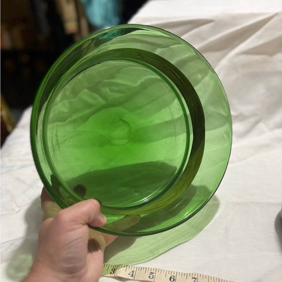 Vintage Green Glass Bowl Set - Picture 3 of 5